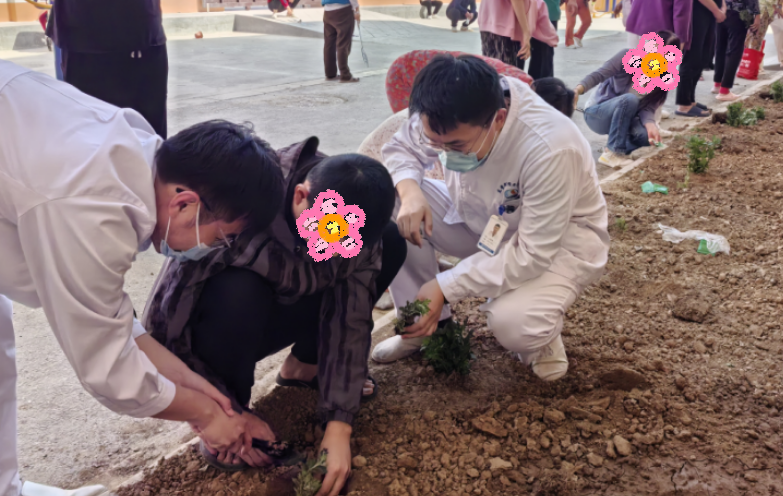 共植繁花，遇见美好！东营鸿港医院精神心理中心开展种花活动